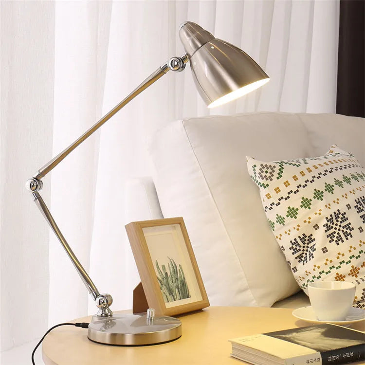 Luminária de Mesa Clássica Braço Longo Ajustável E27 – Com Interruptor