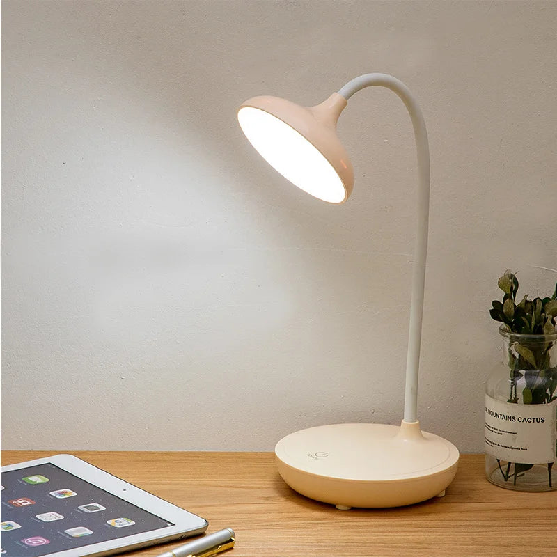 Luminaria de Mesa Arleina - Acabamento Natural - escritorio escultural