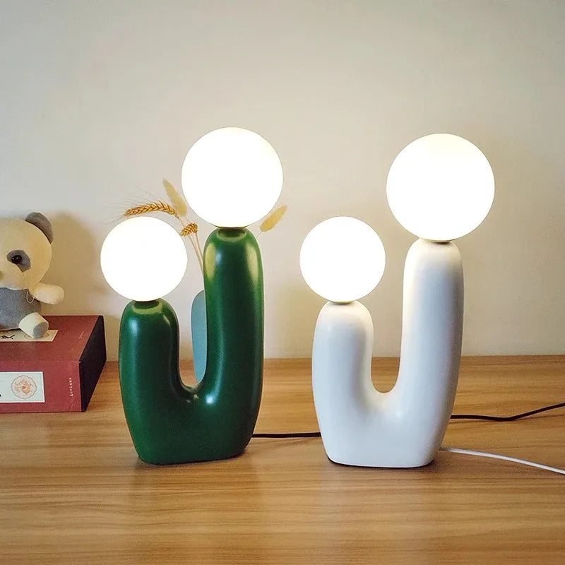 Luminária de Mesa Vidro e Resina Artística Nórdica – Quarto e Restaurante