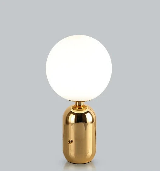 Luminária de Mesa LED Nórdica Vidro Fosco Metal – Quarto e Sala