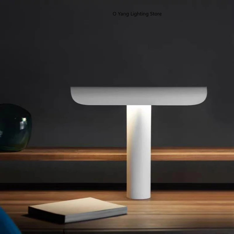 Luminária de Mesa Designer LED para Quarto e Hotel – Minimalista Colorida