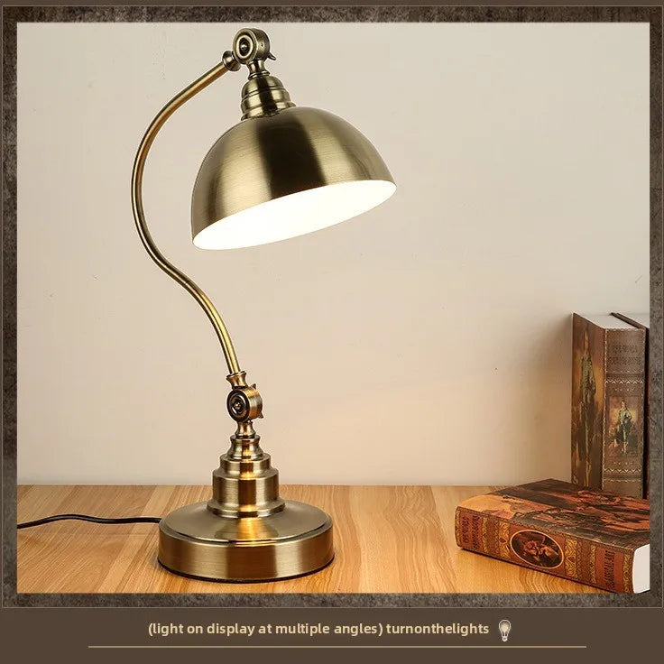 Luminária de Mesa Americana Ferro Forjado Bronze – Sala e Escritório