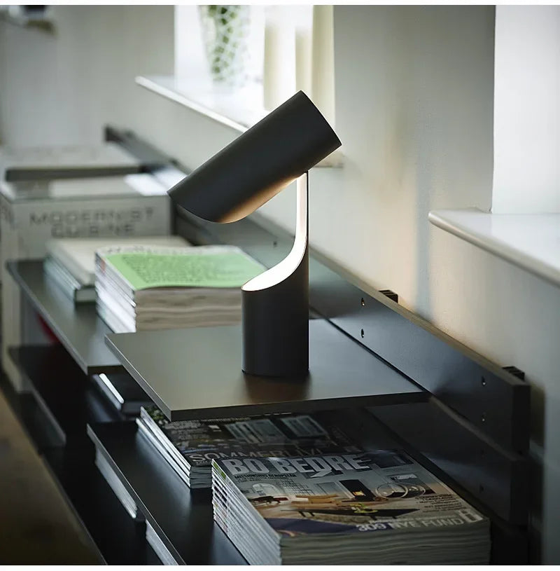 Luminária de Mesa Nórdica Dobrável e Regulável – Escritório, Sala e Quarto
