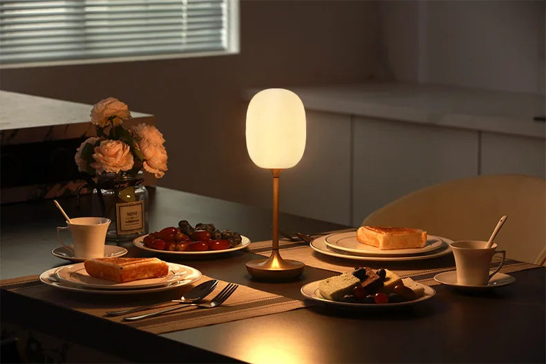 Luminária de Mesa LED Recarregável Sem Fio Touch – Portátil Estilo Vela