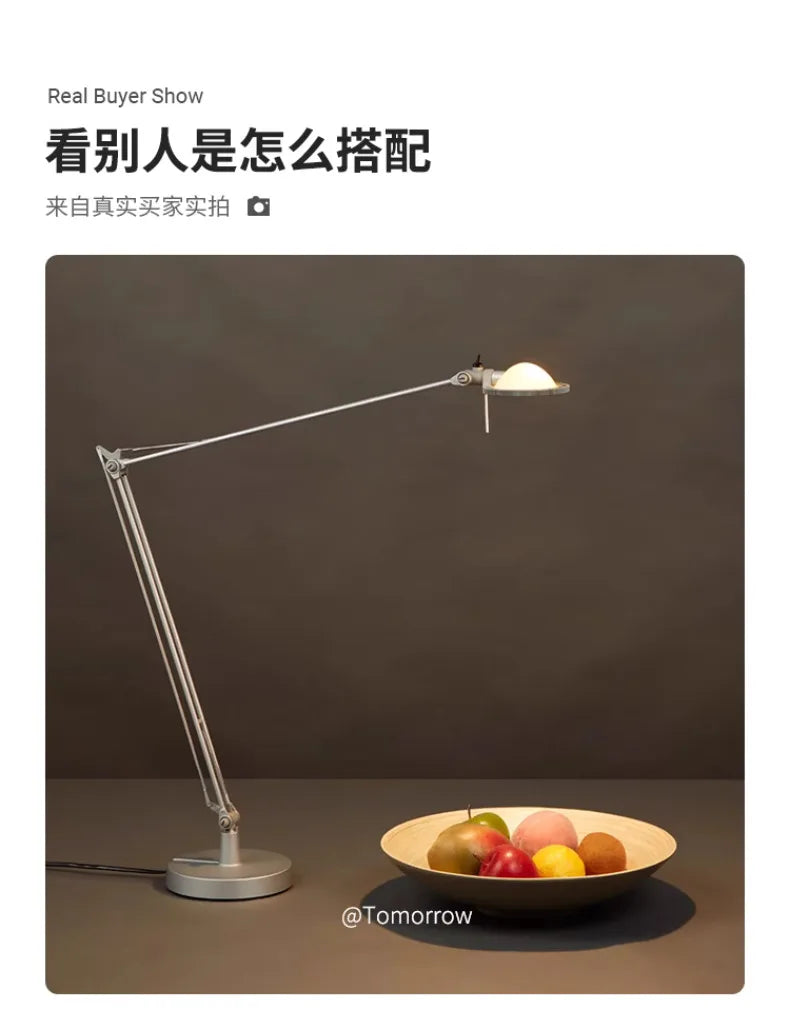 Luminária de Mesa Industrial Braço Articulado Vidro e Alumínio G4 LED