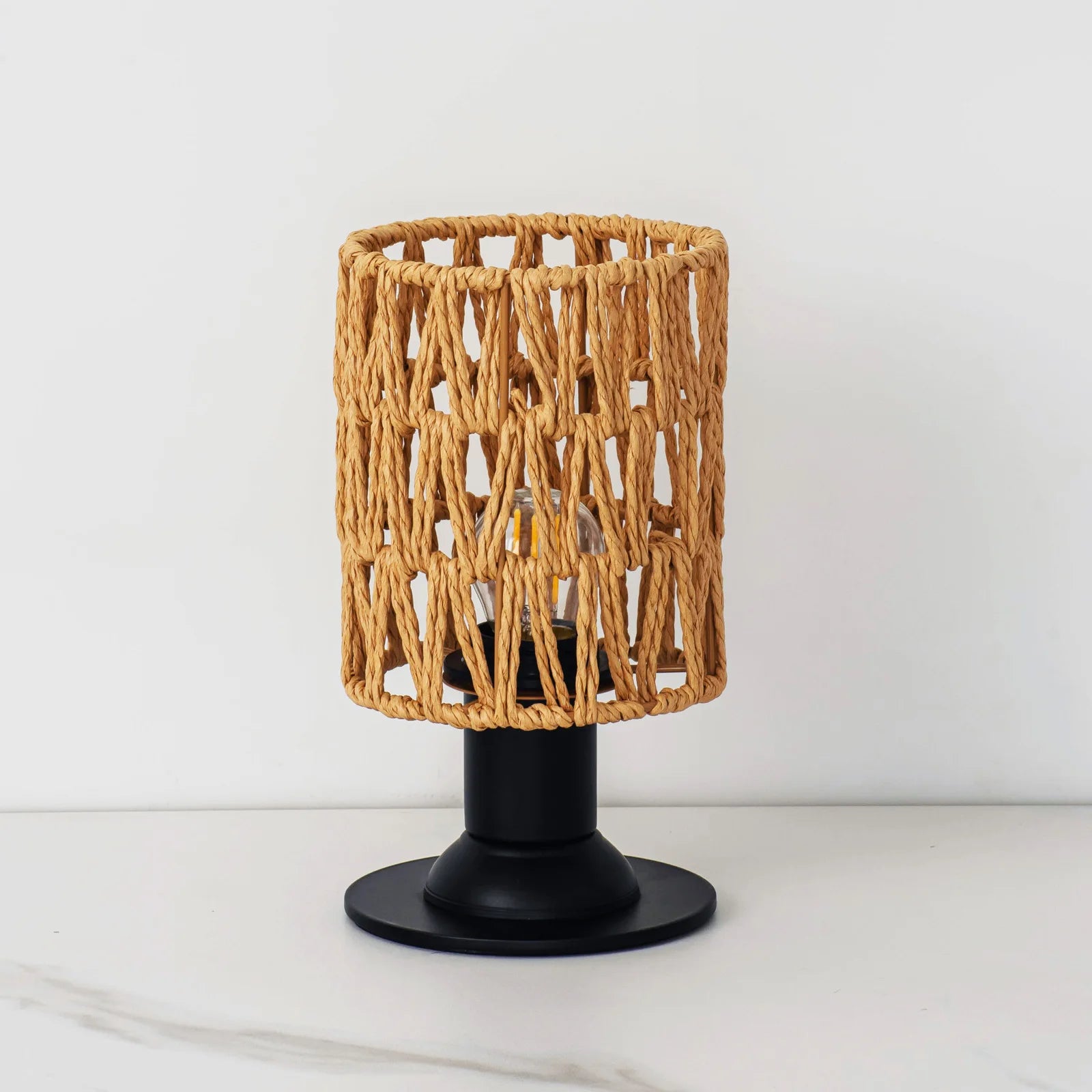 Luminaria de Mesa Avleara - Linho e Metal Escovado - escritorio boho natural