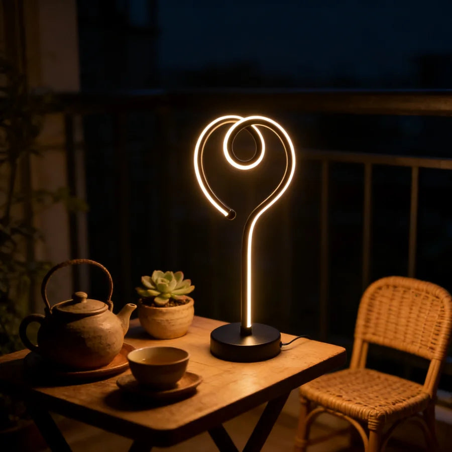 Luminária de Mesa Coração LED – Luz Quente para Quarto e Sala de Chá