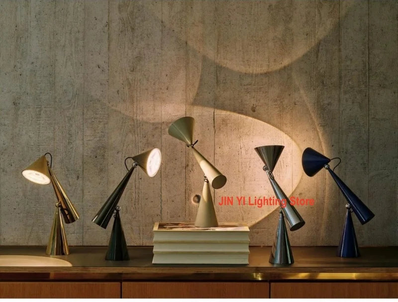 Luminária de Chão Cônica Portátil USB Nórdica – Arte para Sala e Quarto