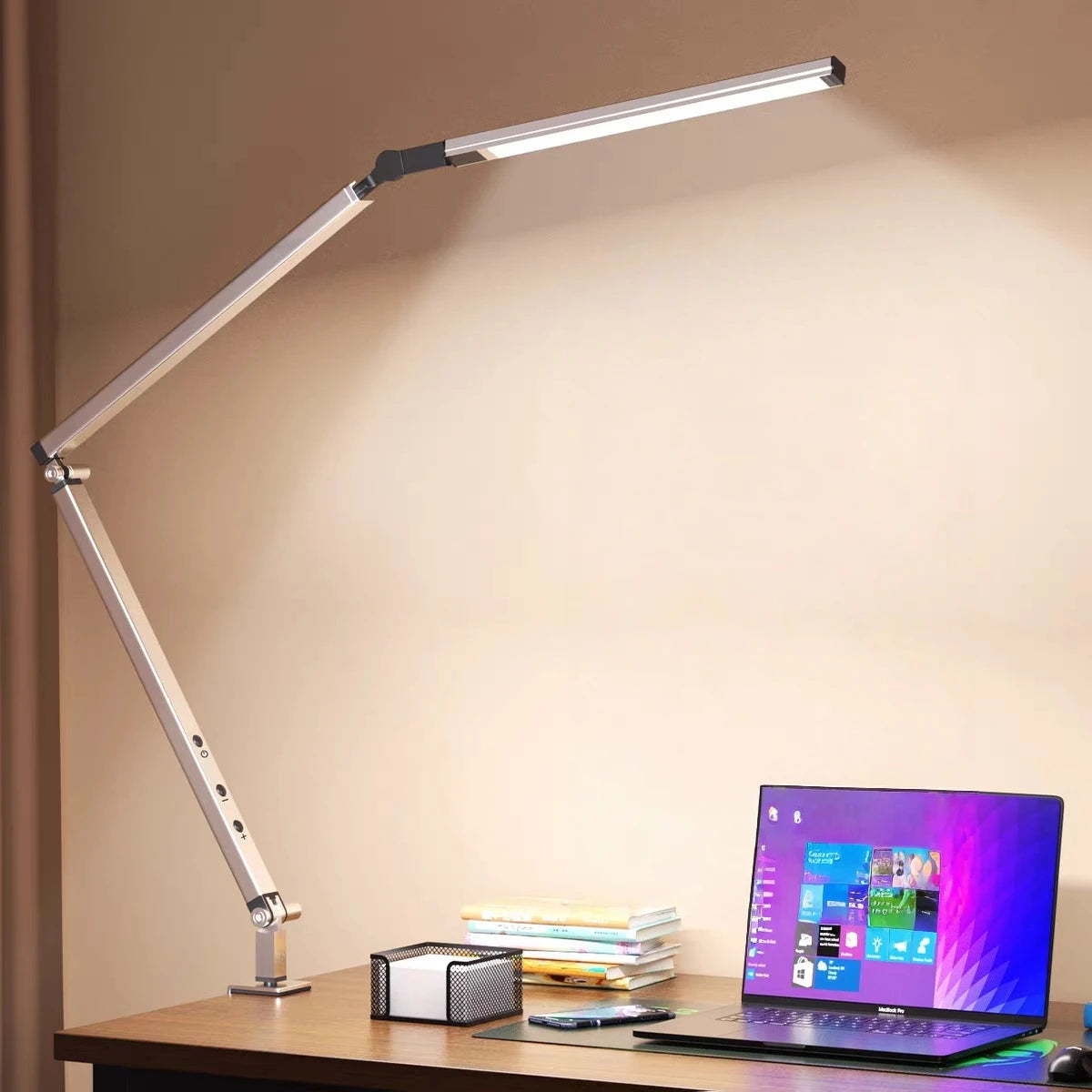 Luminária de Mesa 8W Braço Articulado com Dimmer LED – Proteção Ocular