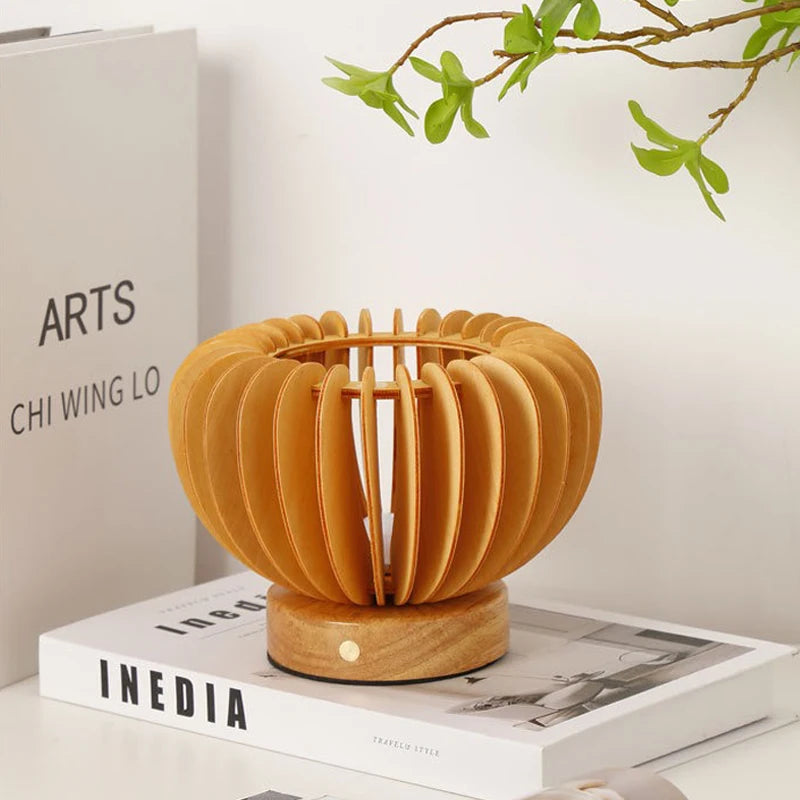 Luminária Nórdica Plissada Madeira USB 220V Arte Quarto
