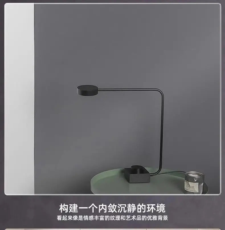 Luminária de Mesa Italiana Dimmável LED – Minimalista para Cabeceira