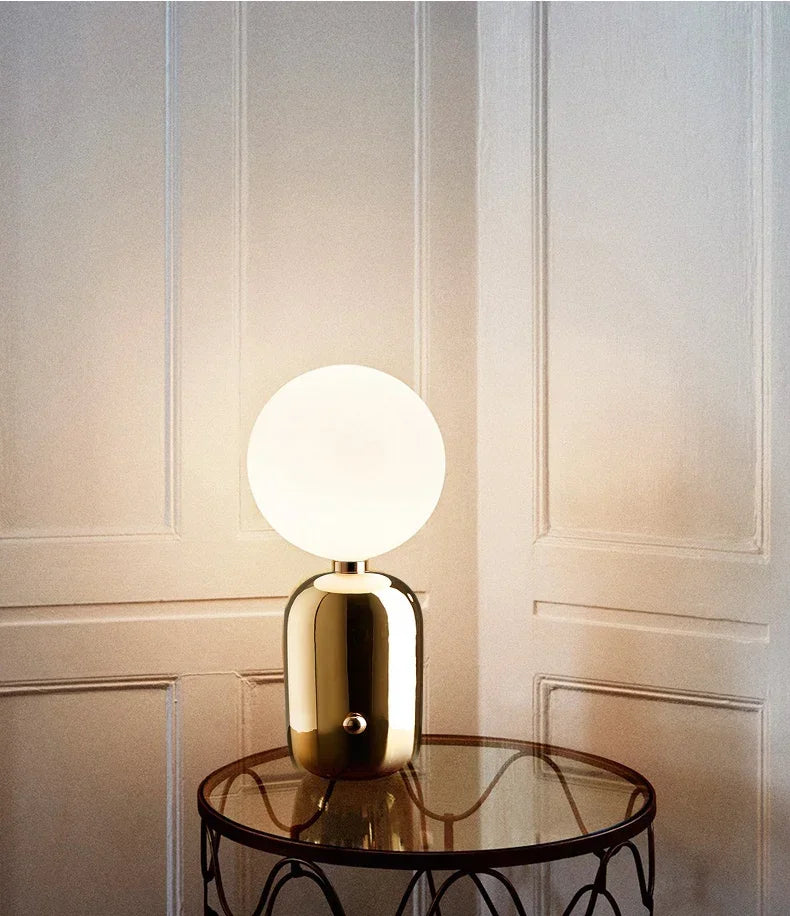 Luminária de Mesa Nórdica em Vidro Alto Padrão – Quarto e Sala