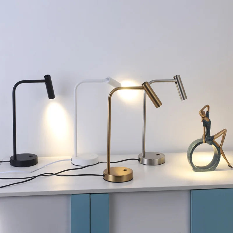 Luminária de Mesa Metal Minimalista para Hotel e Quarto – Designer