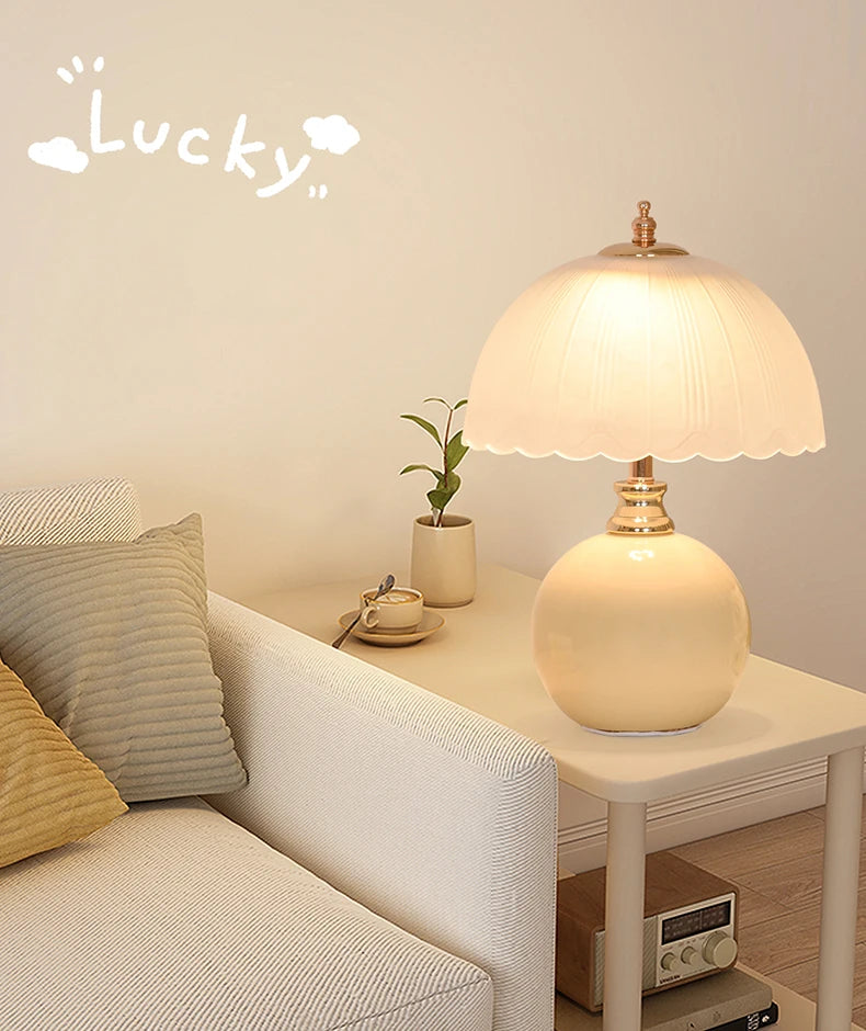 Luminária Cerâmica Vidro Livro LED Quarto Infantil Princesa