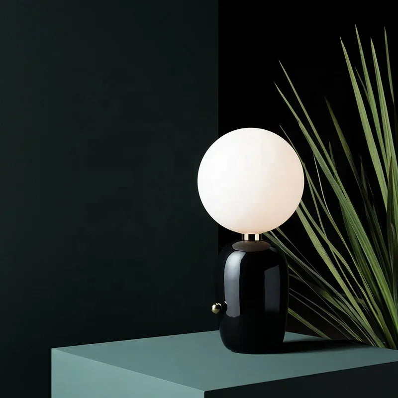 Luminária de Mesa Nórdica em Vidro Alto Padrão – Quarto e Sala