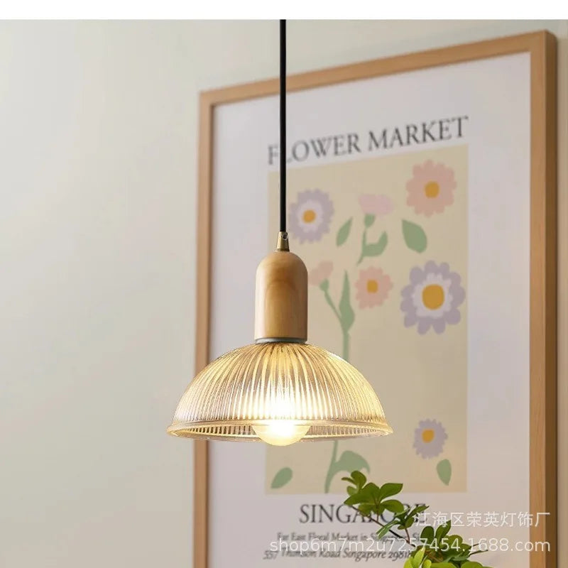 Pendente de Vidro Vintage com Madeira Nórdica