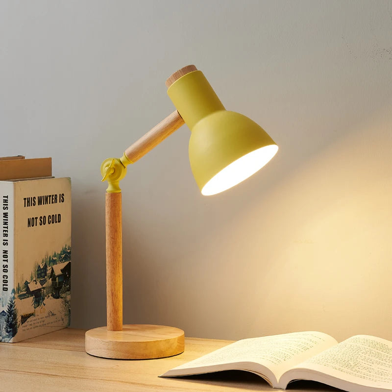 Luminária de Mesa Madeira Nórdica Criativa com LED Giratório – Cabeceira