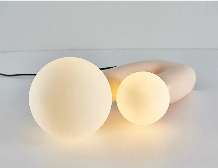 Luminária de Mesa Vidro e Resina Artística Nórdica – Quarto e Restaurante