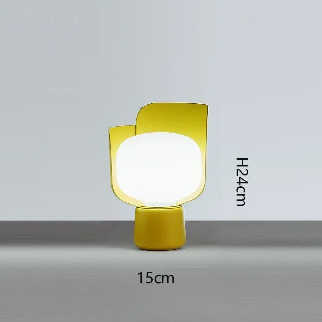 Luminaria de Mesa Arroara - Metal Escovado - mesa lateral escultural