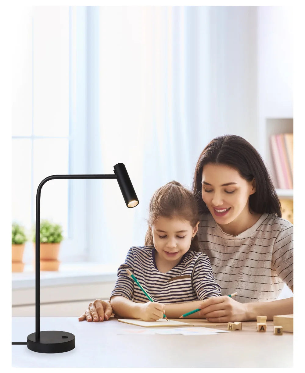 Luminária de Mesa Metal Minimalista para Hotel e Quarto – Designer