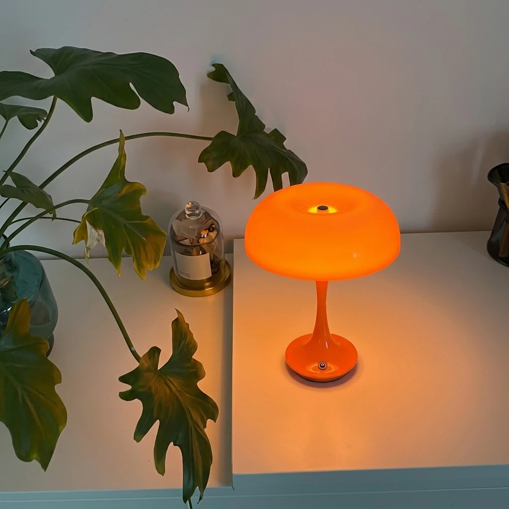 Luminaria de Mesa Avsiena - Acabamento Natural - cabeceira escultural