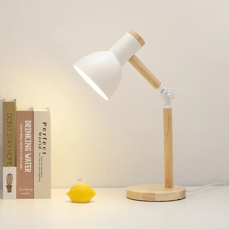 Luminária de Mesa Madeira Nórdica E27 Altura Regulável – Proteção Ocular