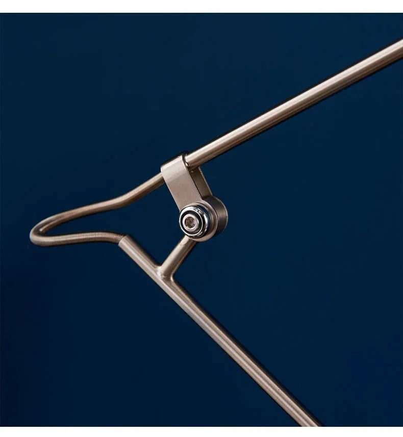 Luminária de Mesa Braço Articulado Alumínio Flexível com Lâmpada E27 LED