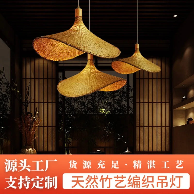 Lustre Artesanal Chapéu de Palha em Bambu e Rattan para Sala de C...