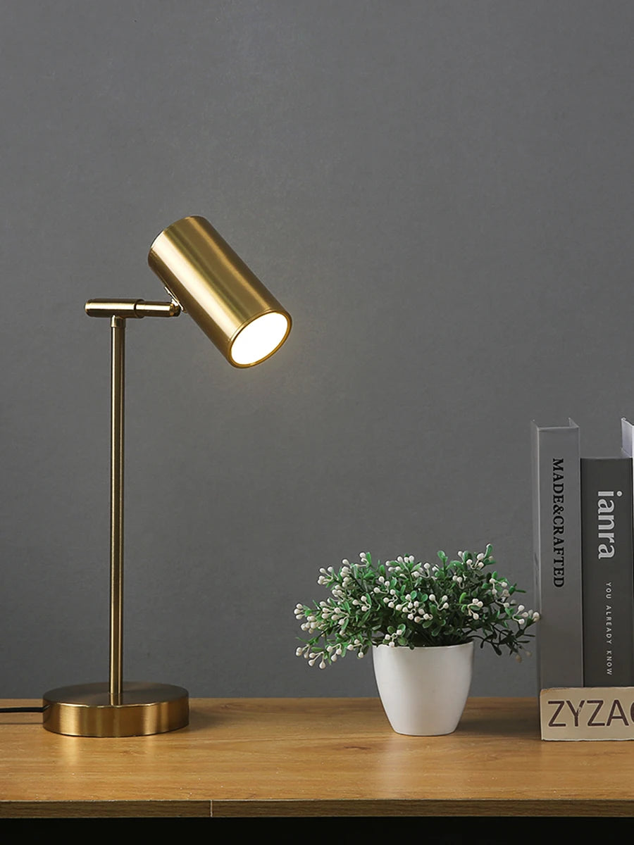 Luminária de Mesa Dourada Nórdica LED – Proteção Ocular para Escritório