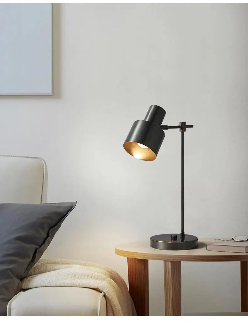 Luminária de Mesa Cobre Real com Cúpula Tecido LED – Quarto e Sala