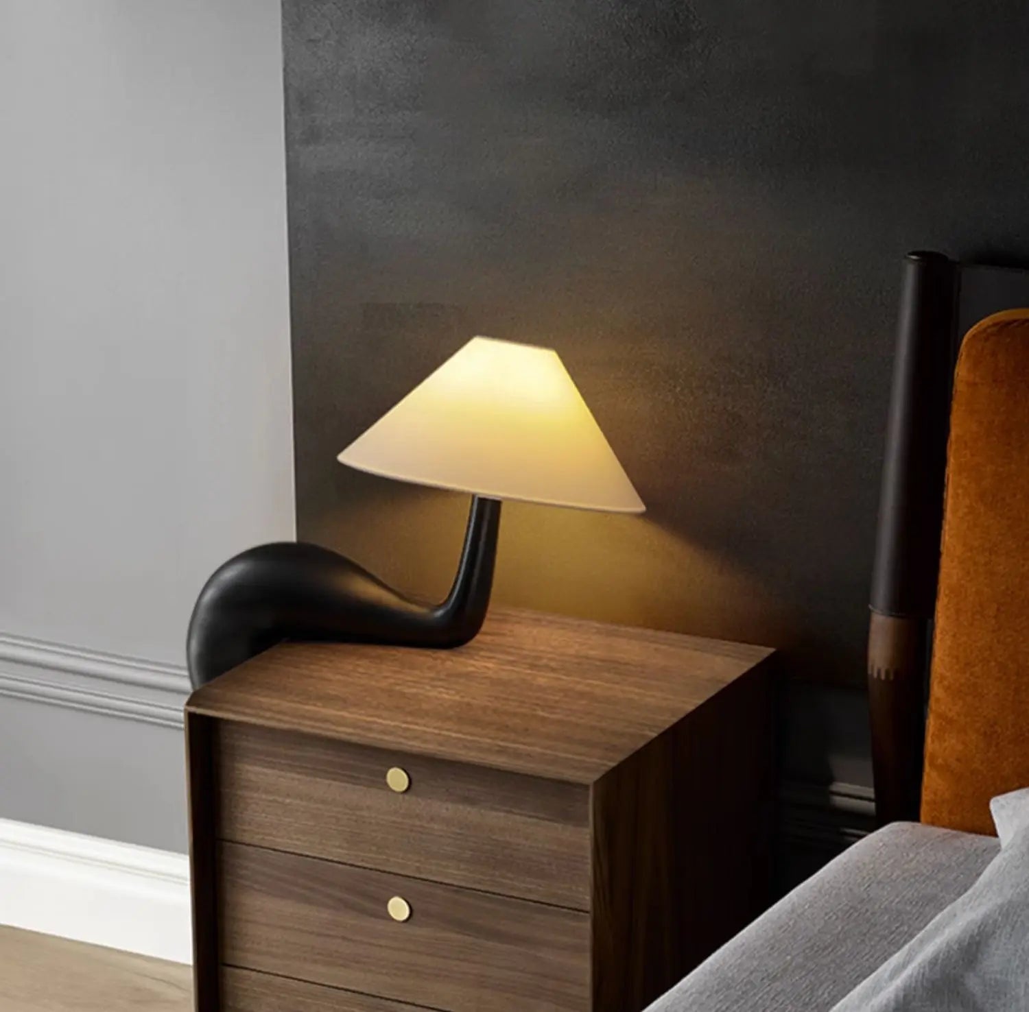 Luminária de Mesa Madeira Criativa para Quarto e Sala – Atmosfera Aconchegante