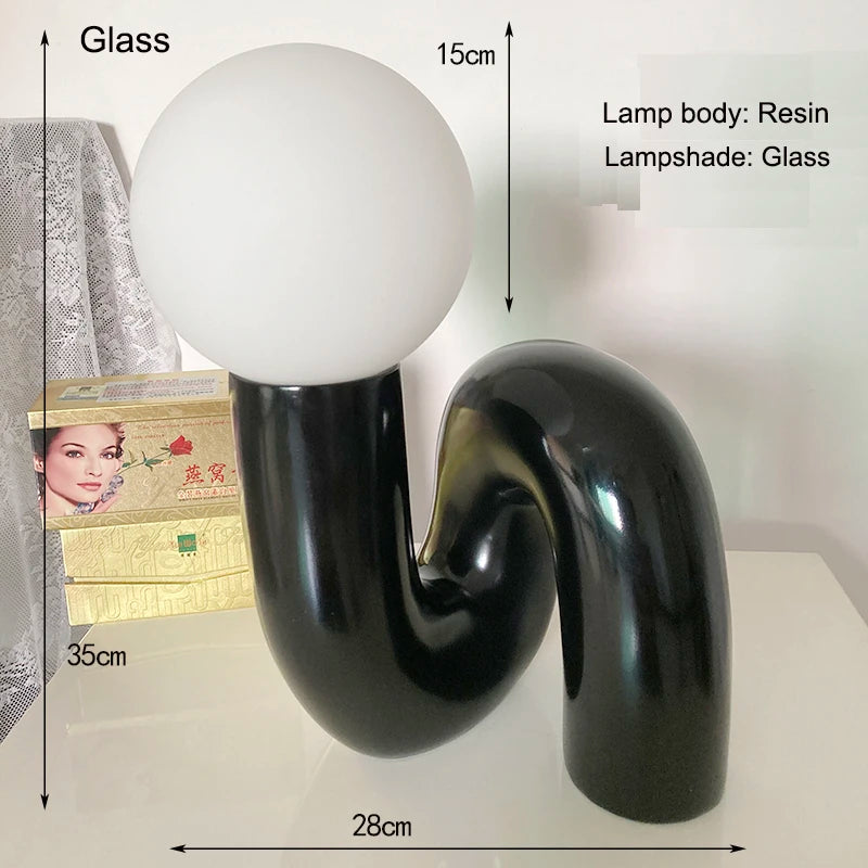 Luminária de Mesa Resina Retrô Artística – Decorativa para Quarto e Sala