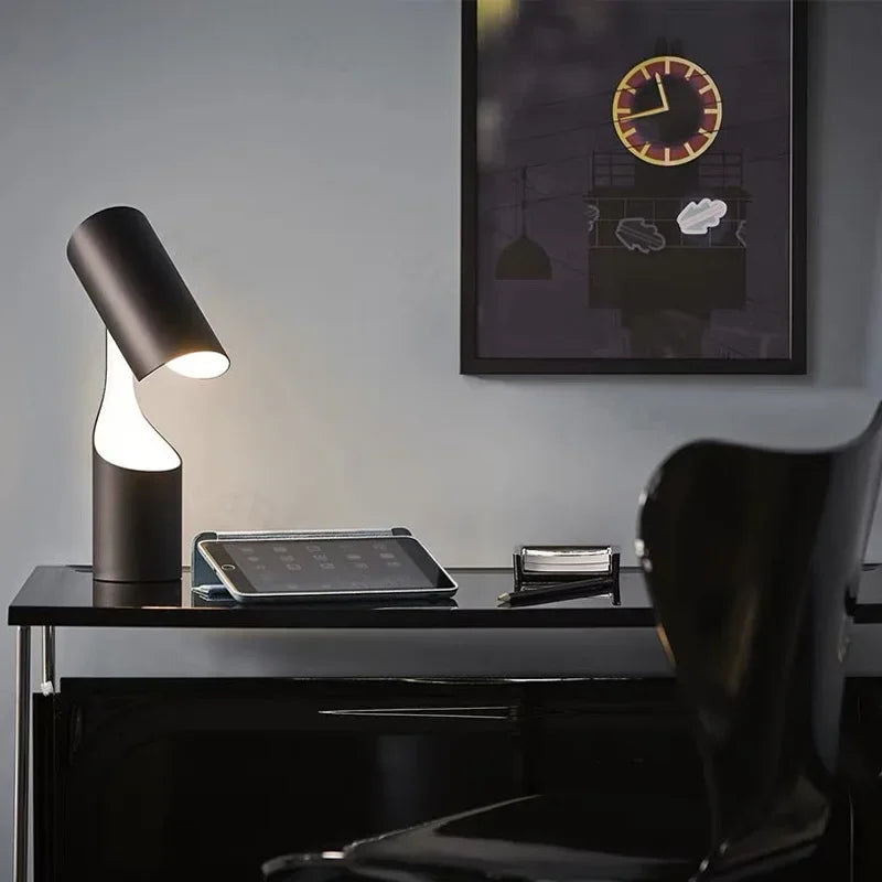 Luminária de Mesa Nórdica Dobrável e Regulável – Escritório, Sala e Quarto