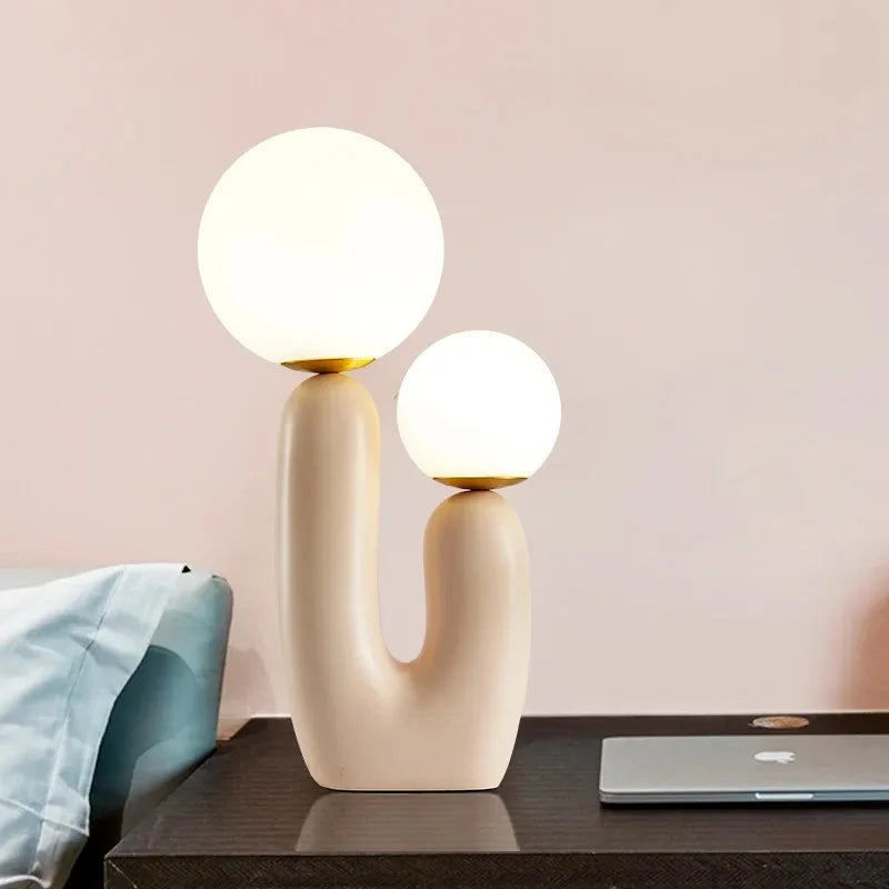 Luminária de Mesa Vidro e Resina Artística Nórdica – Quarto e Restaurante