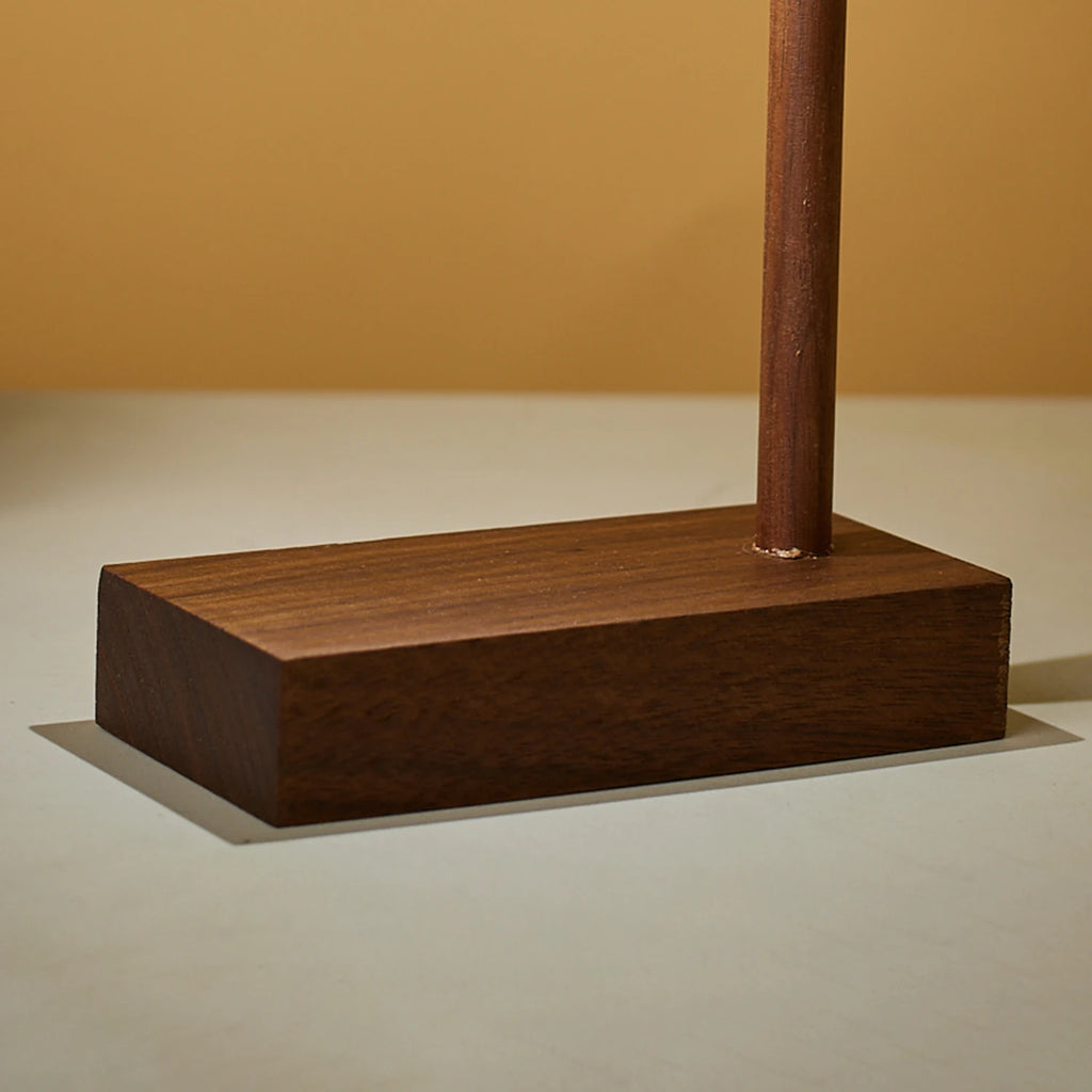 Luminária de Mesa Madeira Retrô com Botão Rotativo LED – Cabeceira