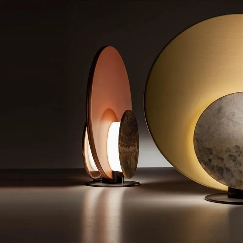 Luminária de Mesa Wabi Sabi Mármore – Minimalista para Hotel e Cabeceira