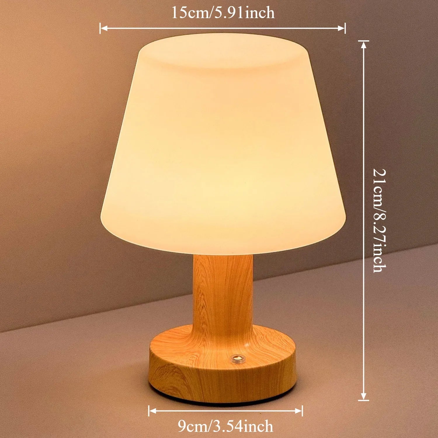 Luminaria de Mesa Avdiara - Acabamento Natural - escritorio escultural