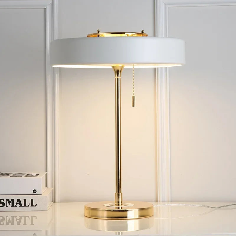 Luminária Retrô Britânica LED Escandinava Mesa Sala Quarto