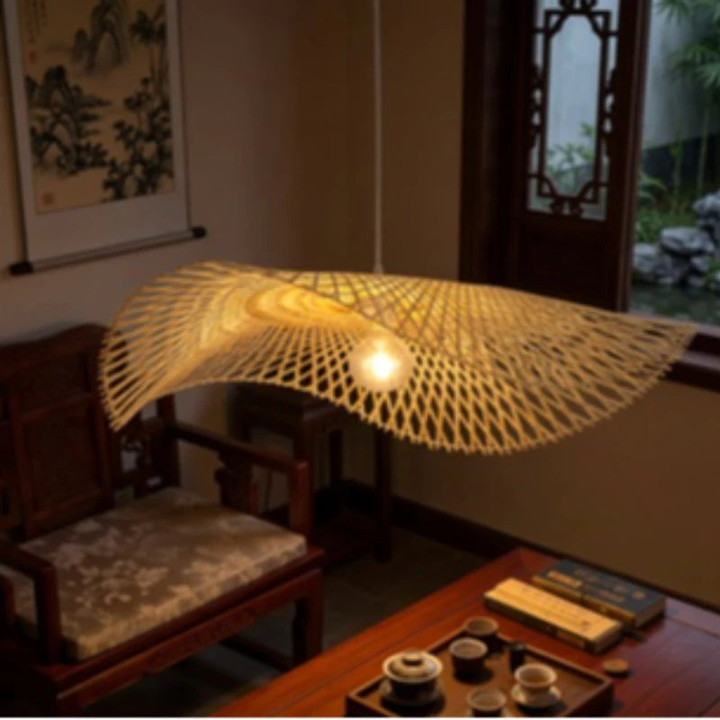 Lustre Artesanal Chapéu de Palha em Bambu e Rattan para Sala de C...