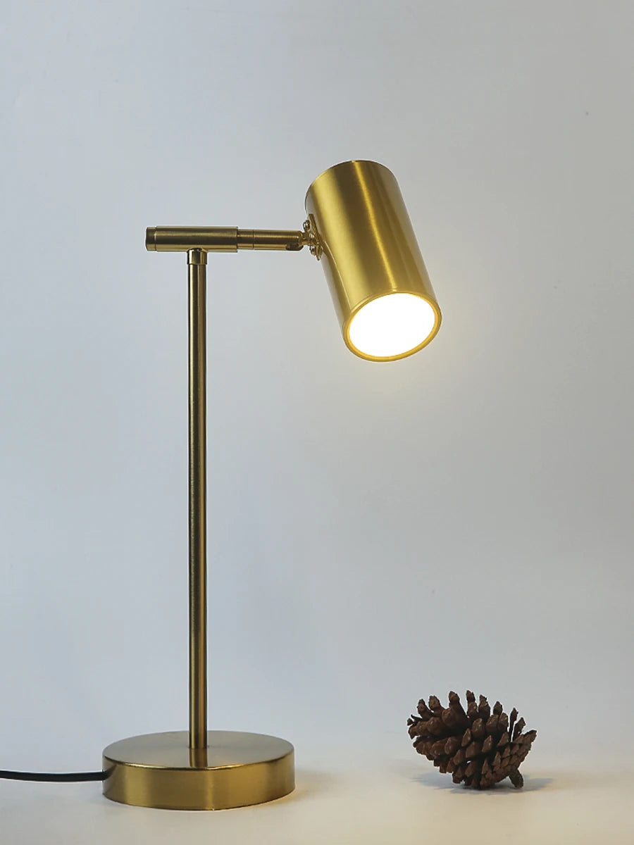 Luminária de Mesa Dourada Nórdica LED – Proteção Ocular para Escritório