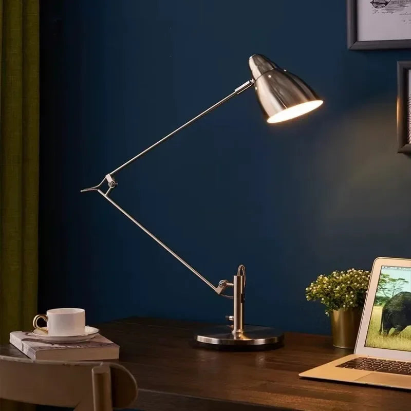 Luminária de Mesa Braço Articulado Alumínio Flexível com Lâmpada E27 LED