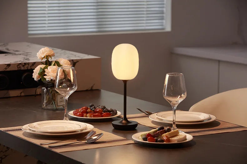 Luminária de Mesa LED Recarregável Sem Fio Touch – Portátil Estilo Vela