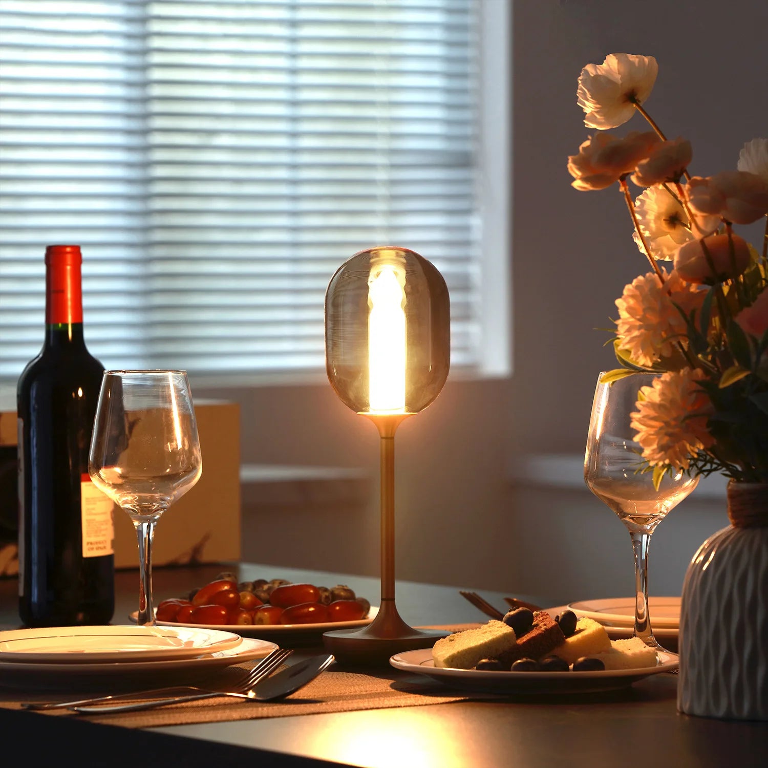Luminária de Mesa LED Recarregável Sem Fio Touch – Portátil Estilo Vela