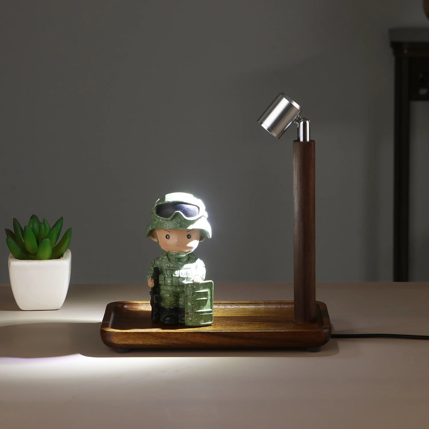 Luminária de Mesa Madeira USB Decorativa – Luz Noturna Proteção Ocular