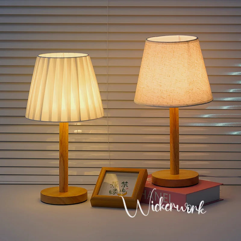 Luminaria de Mesa Avtaara - Madeira Nogueira e Linho - escritorio organico moderno