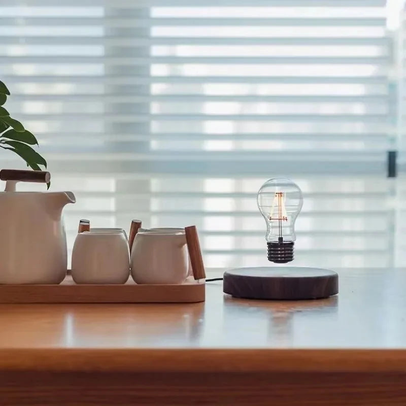 Luminária com Levitação Magnética – Bulbo Flutuante LED para Decoração