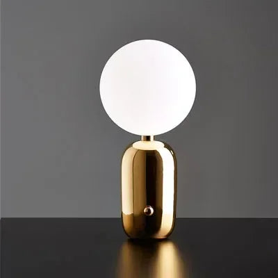 Luminaria de Mesa Arleora - Vidro Texturizado e Latao - cabeceira escultural