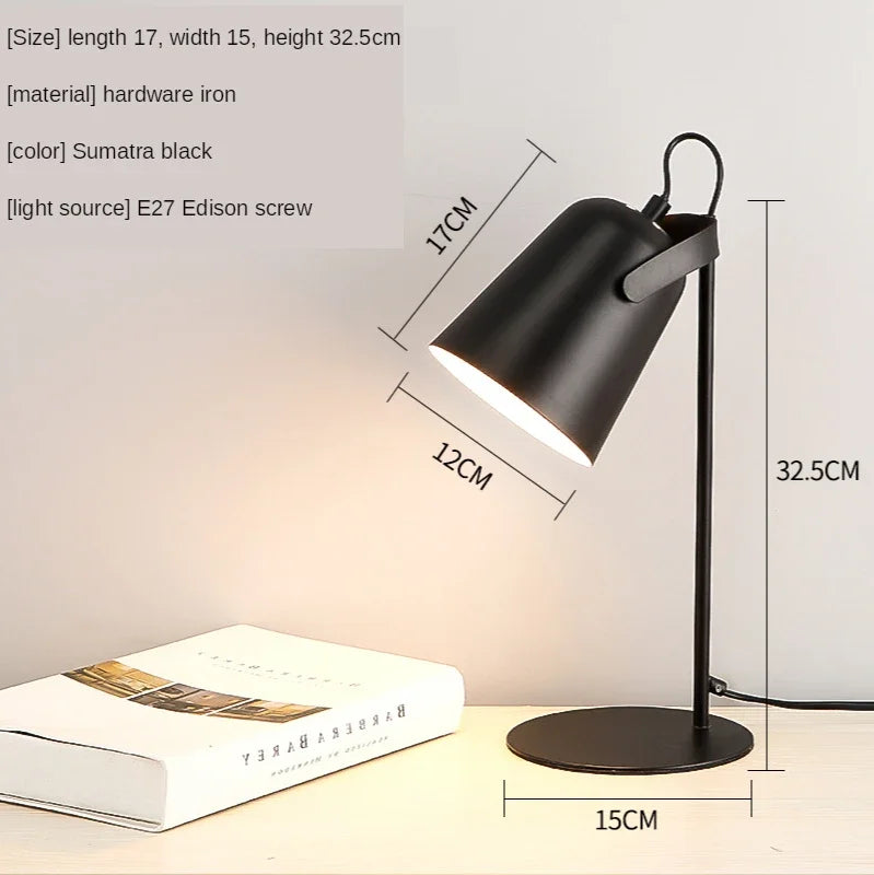 Luminária de Mesa LED Nórdica Preta para Estudo – Dormítorio e Home Office