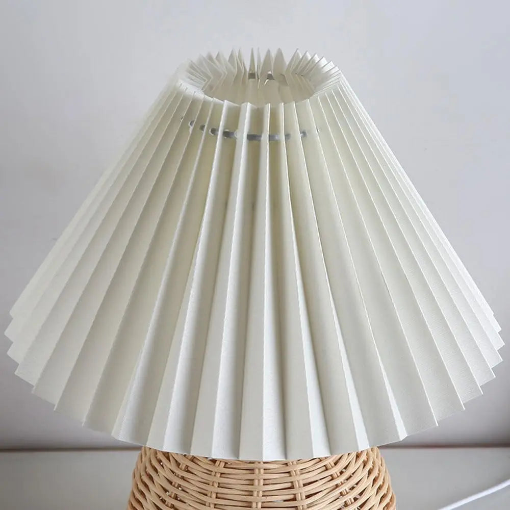 Luminaria de Mesa Avdiia - Rattan e Linho - home office boho natural