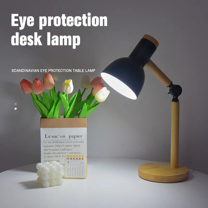 Luminária de Mesa Madeira Nórdica E27 Altura Regulável – Proteção Ocular